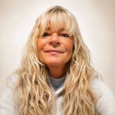 Porträt von Silke Klöckner, selbstständige B2B-Telefonakquise-Expertin mit über 25 Jahren Vertriebserfahrung